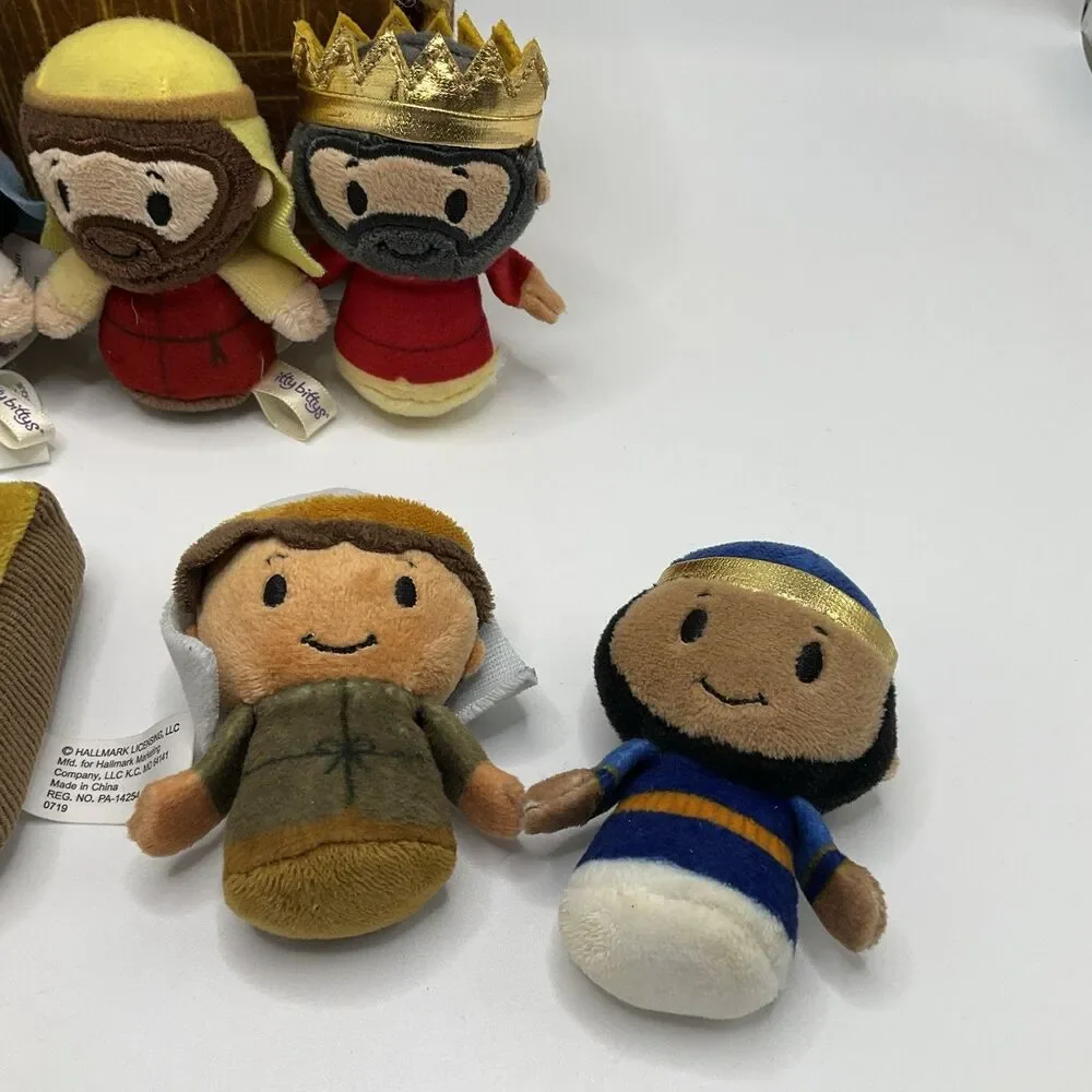 Hallmark itty bittys Nativity Set Stable 9 Plush Mary Jesus Wise Men Christmas